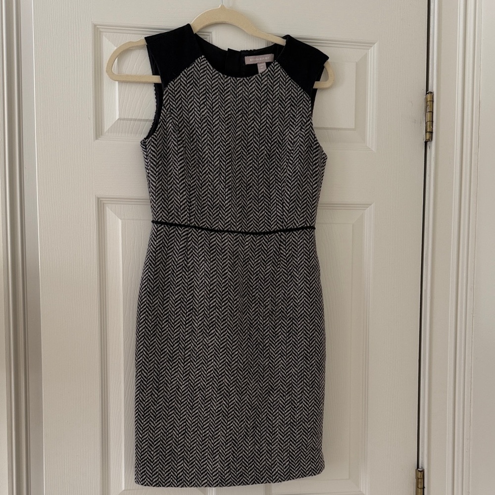 Banana republic, cream and black patterned dress, 0P